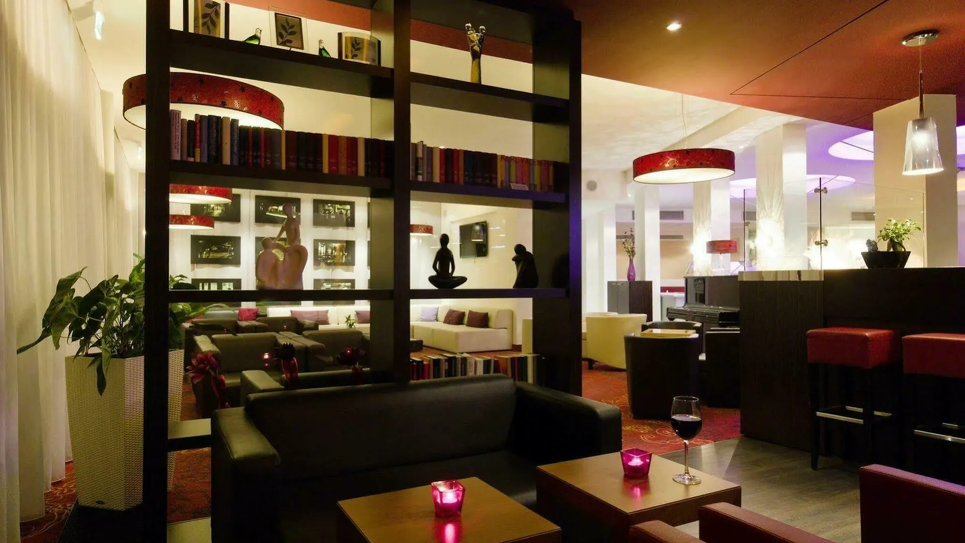 Hotel Europa München 4*,